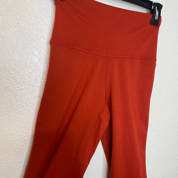 SET Active Red Airluxe Breathe Leggings Size Small - Picture 3 of 4